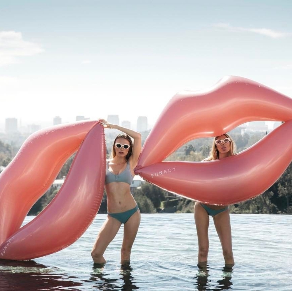 FunBoy Inflatable Lip Float - Picture 3 of 10